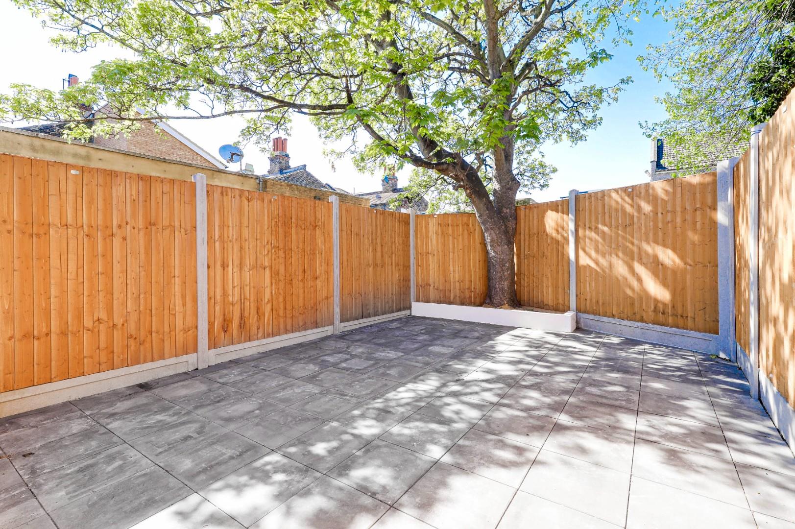 Park Avenue, Barking Bricks.